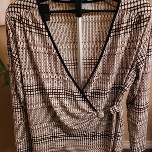 Cleo Petites Black and Beige Patterned Top